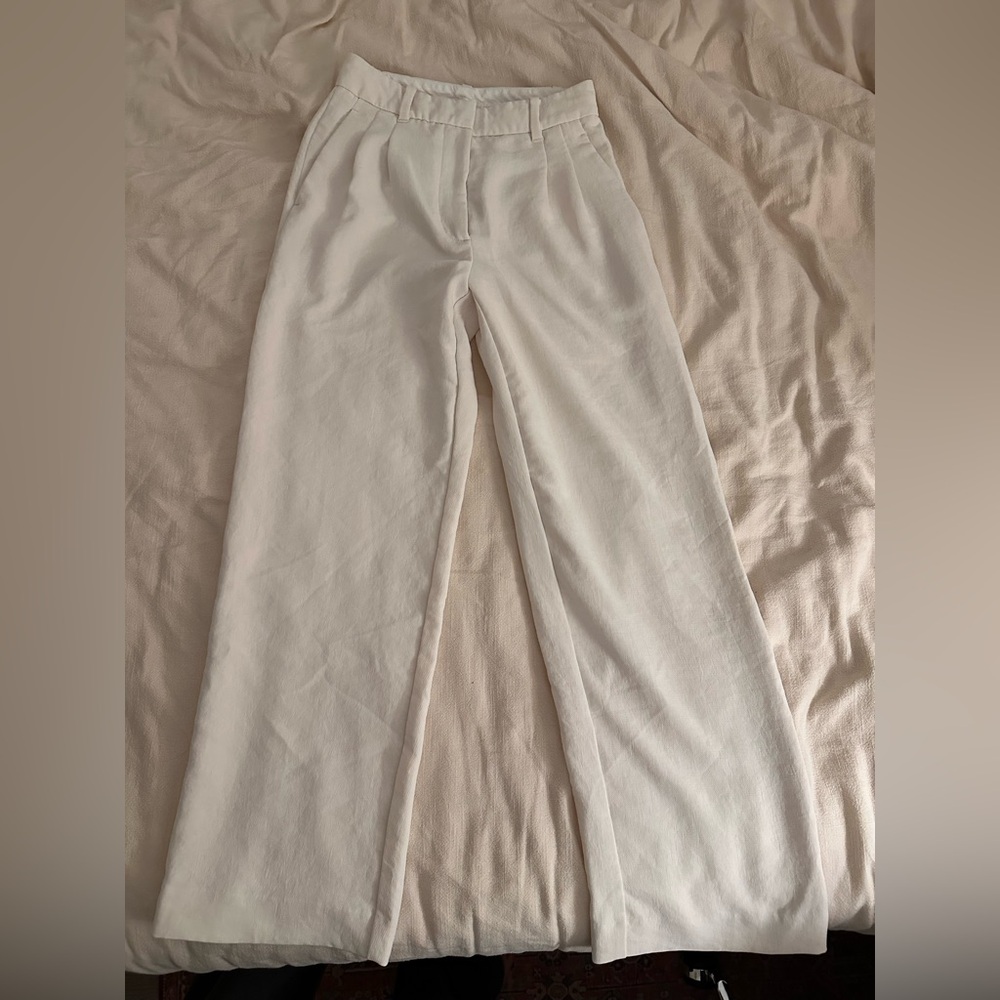 Aritizia Effortless Trousers